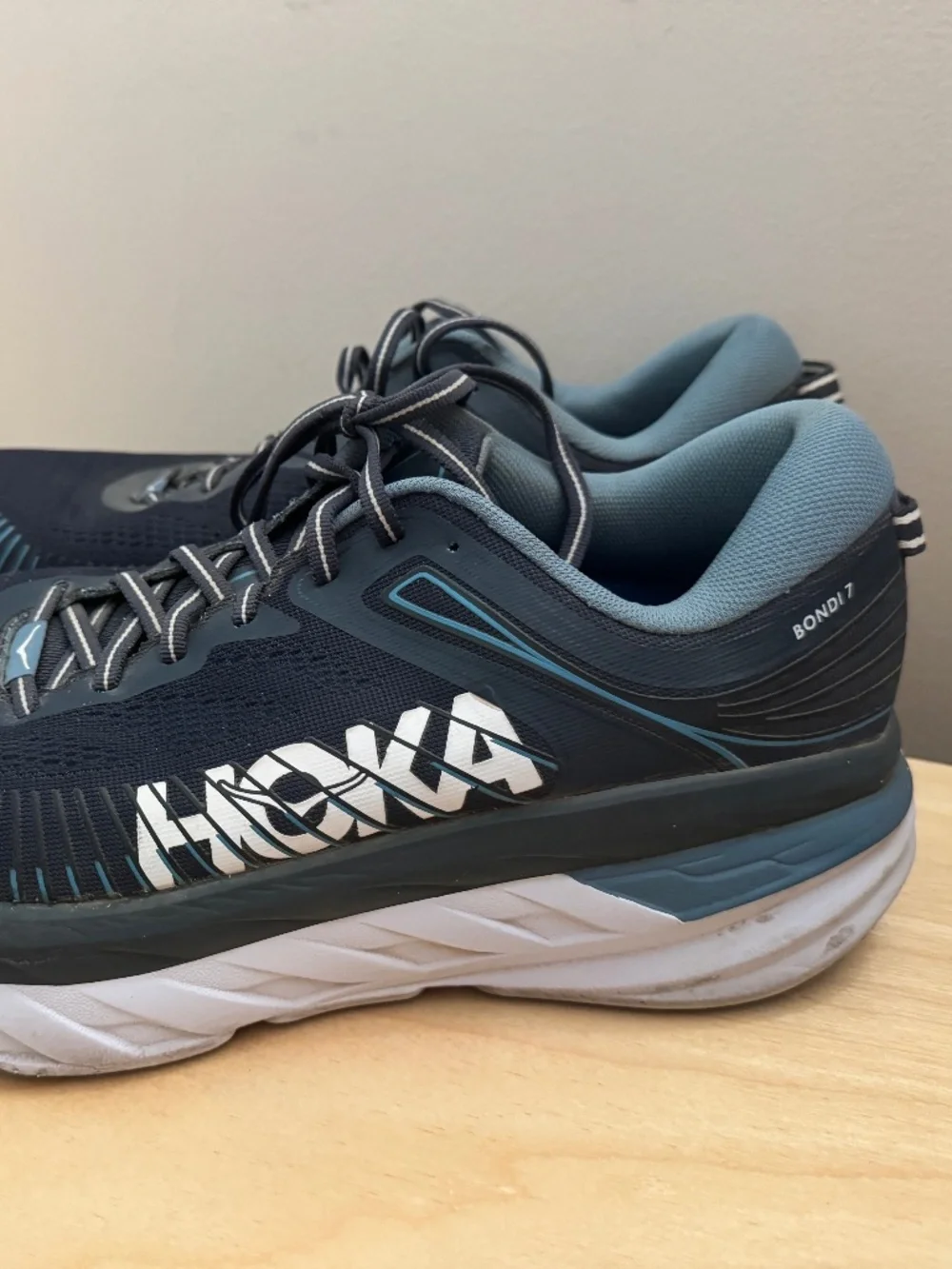 Hoka One One Bondi 7, Women's 9.5
